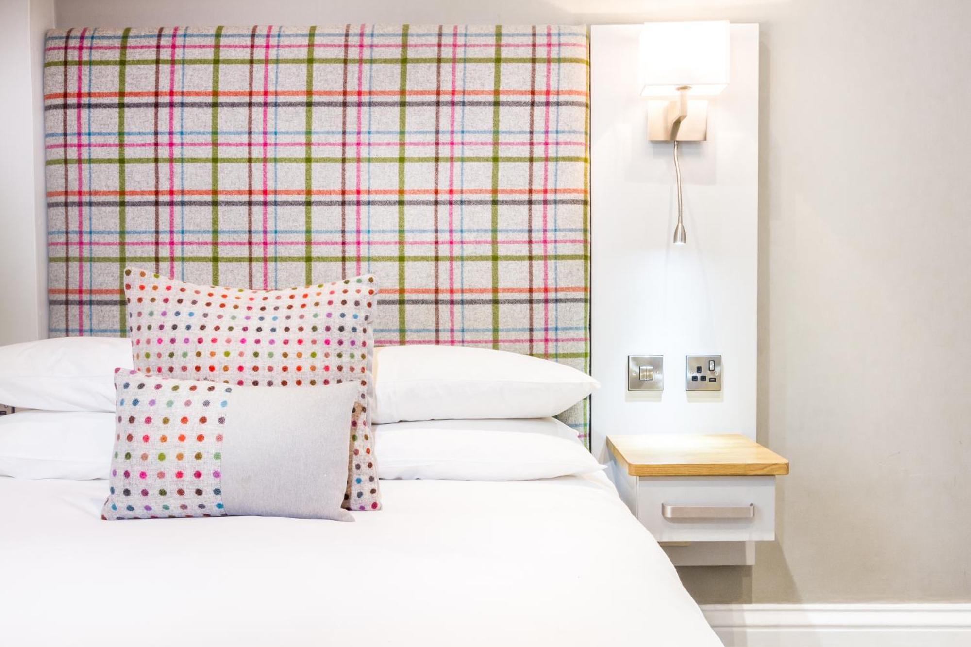White Hart Hotel & Apartments Harrogate Extérieur photo